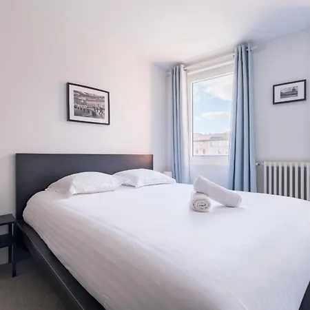 Aparthotel Blue Light - Jolie Sur Les Ramblas Toulouse